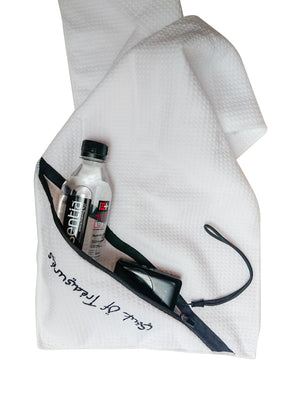 WHITE Smart & Absorbant Gym / Golf Towel With Zipper Pocket for Keys, Wallet, Cards, etc.